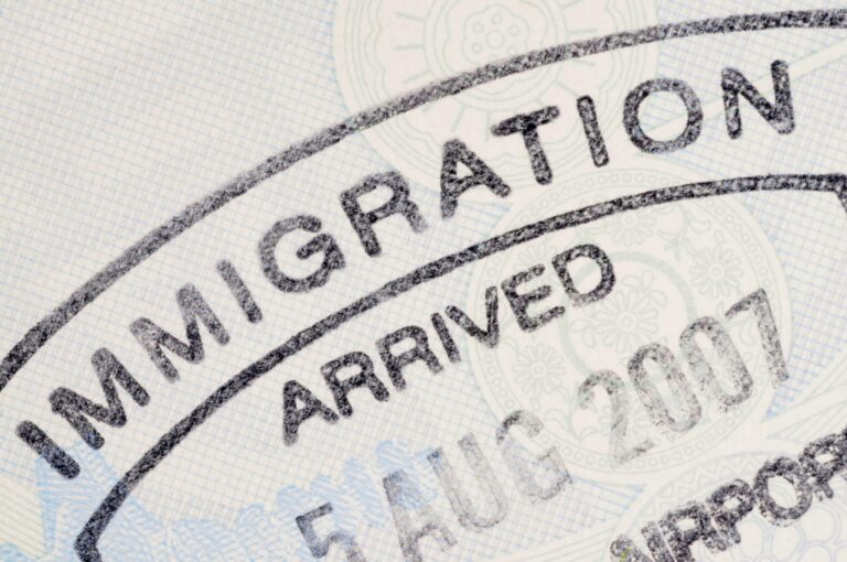 Dl immigrazione e sicurezza: legge di conversione e testo coordinato in Gazzetta Ufficiale