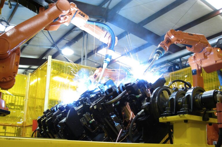Istat: la produzione industriale a marzo 2022