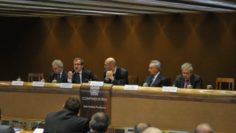 Addio a Maroni, l’unico ministro dell’Interno attento alla vigilanza privata