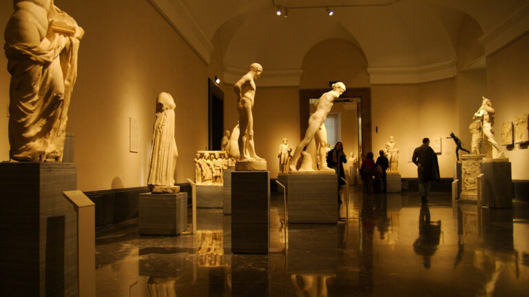 E se le guardie giurate vigilassero sulle opere d’arte nei musei?