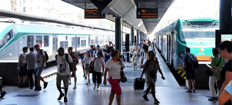 Sicurezza integrata nelle stazioni ferroviarie in provincia di Lecco: rinnovato l’accordo