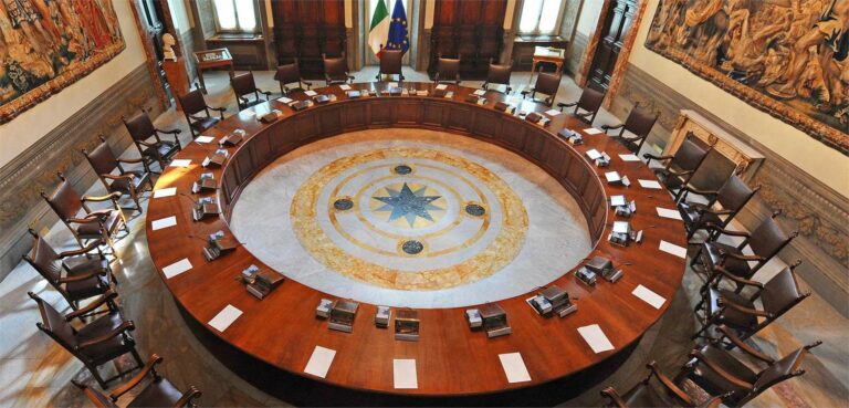 Sgaraglia nuovo prefetto di Milano. Il prefetto Palomba nominato Capo Dipartimento per gli Affari Interni e Territoriali. A Napoli il prefetto Di Bari