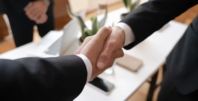 ICMQ in collaborazione con la Scuola Internazionale Etica e Sicurezza. Negoziazione strategica full immersion: come condurre qualsiasi trattativa con successo. 8 maggio 2024