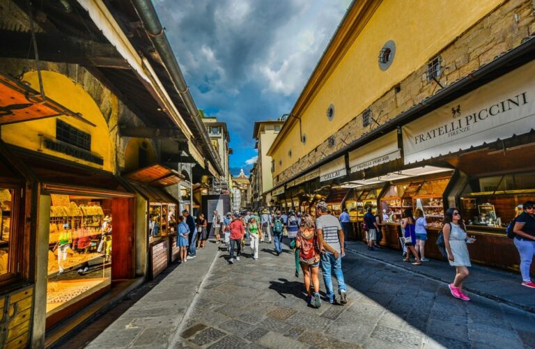 Firenze rilancia ‘Negozi Sicuri’: oltre 260.000 euro per sostenere il commercio locale e la sicurezza urbana”