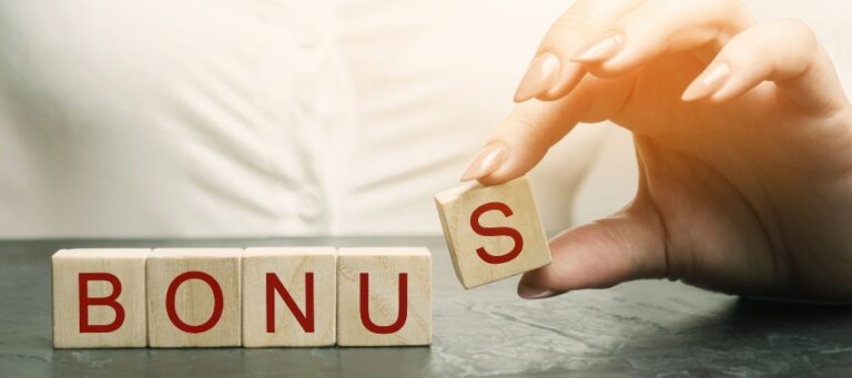 Bonus giovani e donne, nuovi decreti attuativi. Incentivi con doppio binario per le decorrenze.
