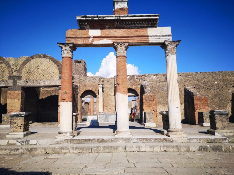 Più sicurezza, più vivibilità: la sfida della movida a Pompei