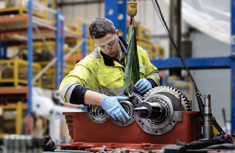 Fatturato di industria e servizi: flessione congiunturale a ottobre 2025